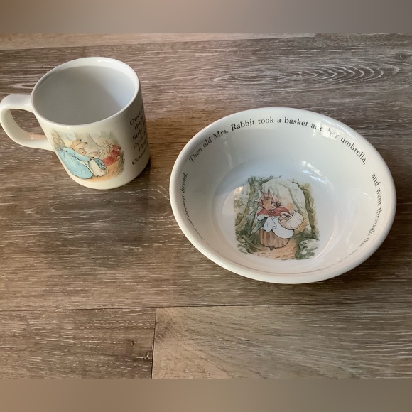 Vintage Wedgwood Beatrix Potter Designs Peter Rabbit Teacup and Bowl Child Set - Picture 6 of 15